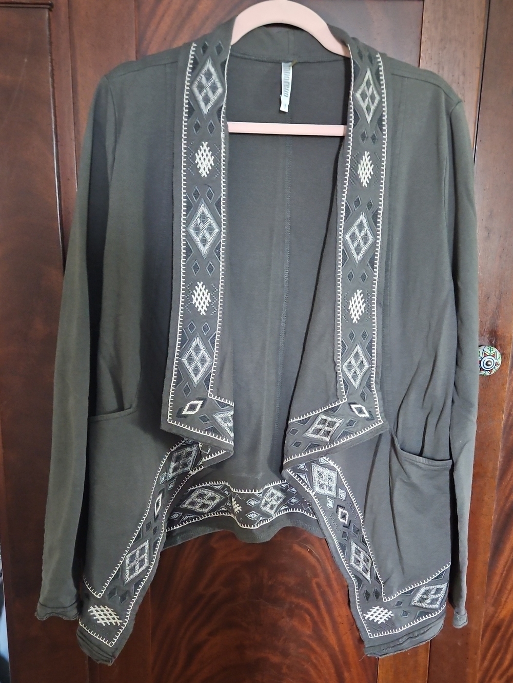 Monoreno -  Grey Embroidered Open-Front Cardigan - Size -Med.